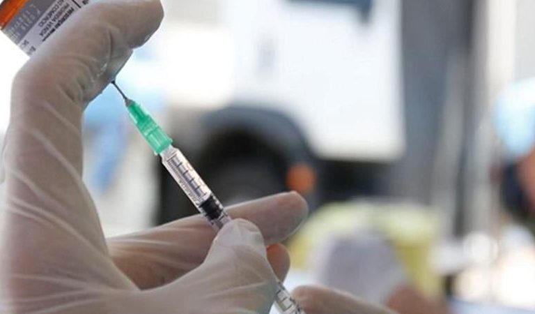 Inefficacia Vaccini Covid, prove scientifiche: messa a nudo in Parlamento la drammatica gestione Speranza