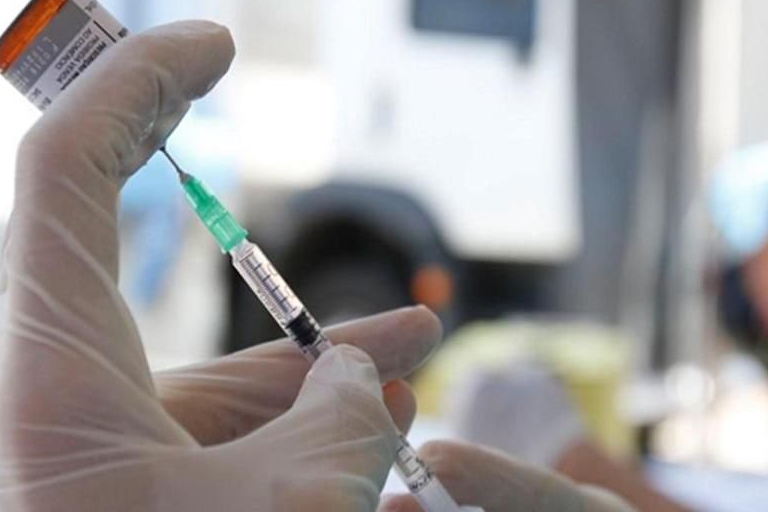 Inefficacia Vaccini Covid, prove scientifiche: messa a nudo in Parlamento la drammatica gestione Speranza